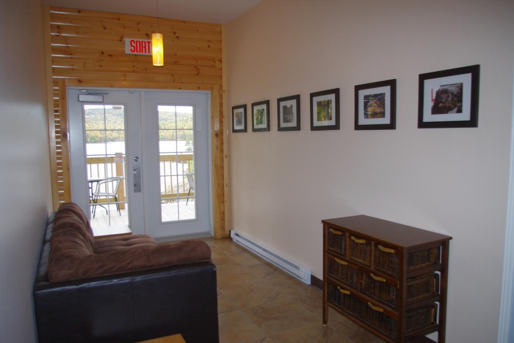 Auberge La Tanière Tadoussac Exterior foto